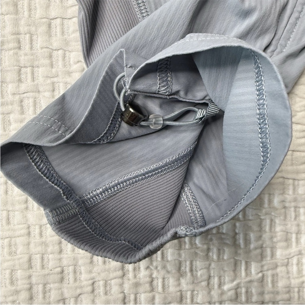 Lululemon Dance Studio Cropped Pants Women's 10 Blue Lightweight Inseam 24” - Picture 9 of 13